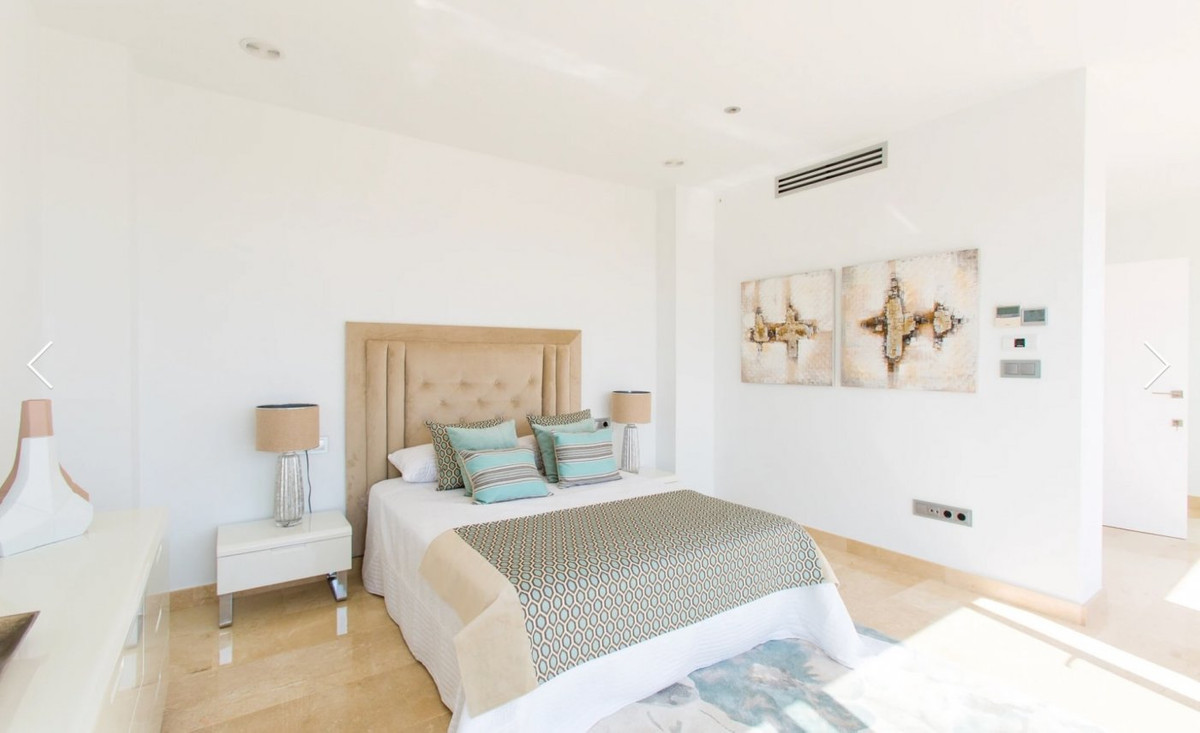 Se vende Villa - Chalet de 4 dormitorios en Costa Blanca, Alicante, España