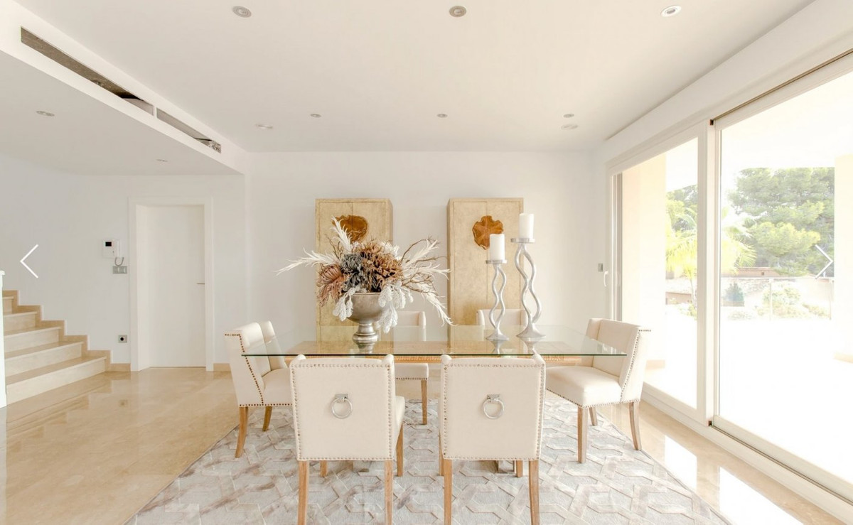 Se vende Villa - Chalet de 4 dormitorios en Costa Blanca, Alicante, España