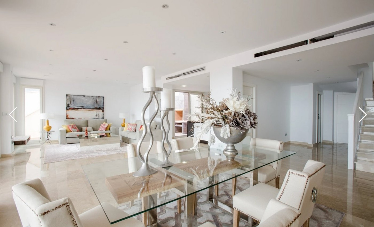Se vende Villa - Chalet de 4 dormitorios en Costa Blanca, Alicante, España