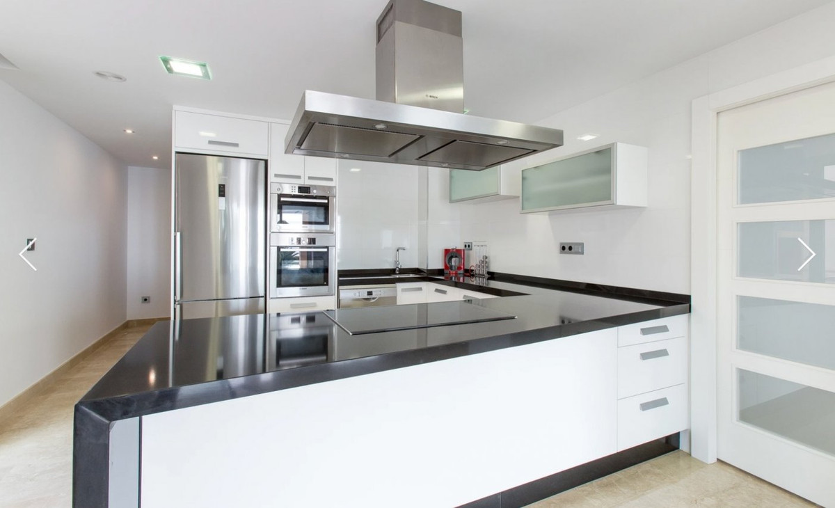 Se vende Villa - Chalet de 4 dormitorios en Costa Blanca, Alicante, España