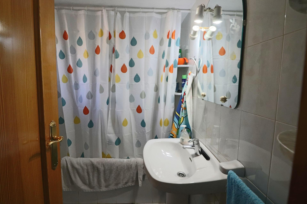 2 Bed Townhouse for sale in Benidorm Costa Blanca, Alicante, Spain