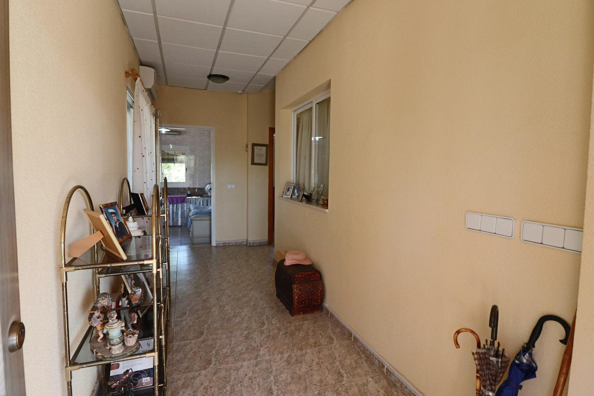2 Bed Townhouse for sale in Benidorm Costa Blanca, Alicante, Spain