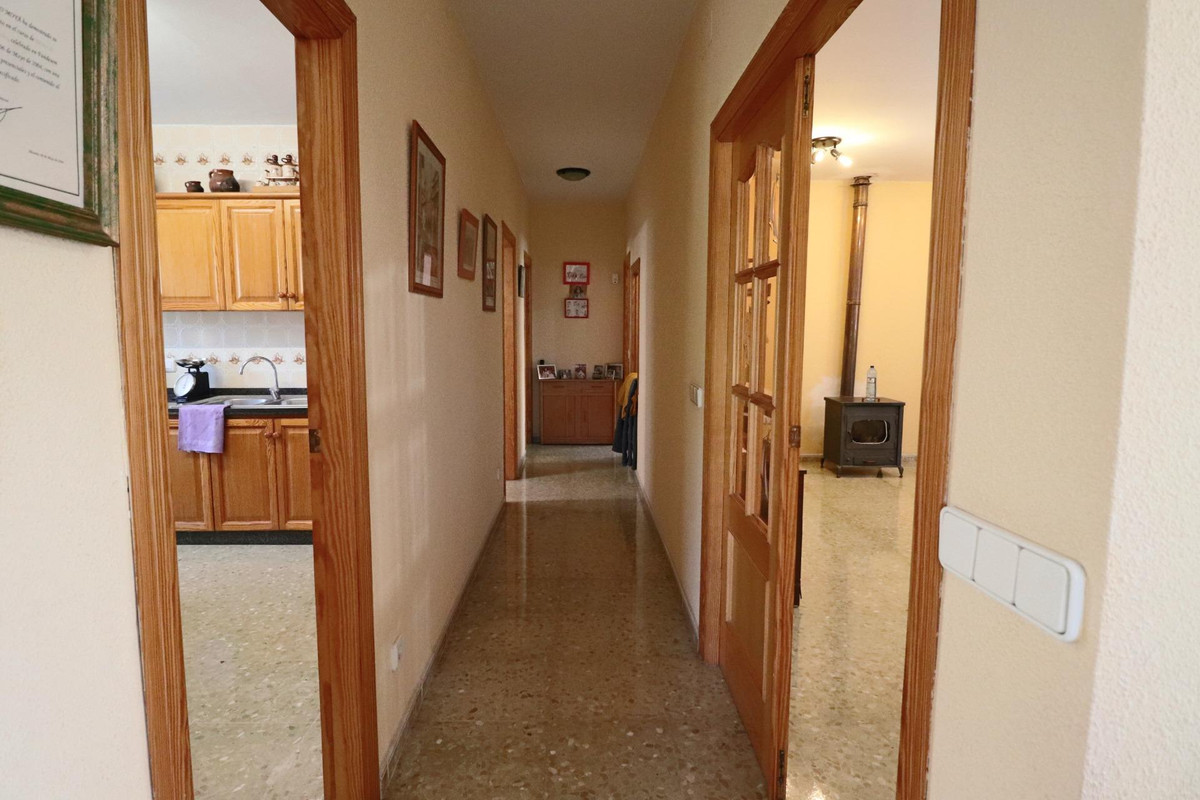2 Bed Townhouse for sale in Benidorm Costa Blanca, Alicante, Spain