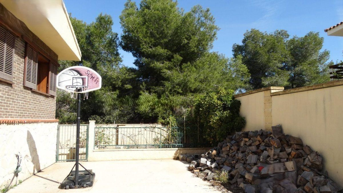 Se vende Villa - Chalet de 4 dormitorios en Costa Blanca, Alicante, España