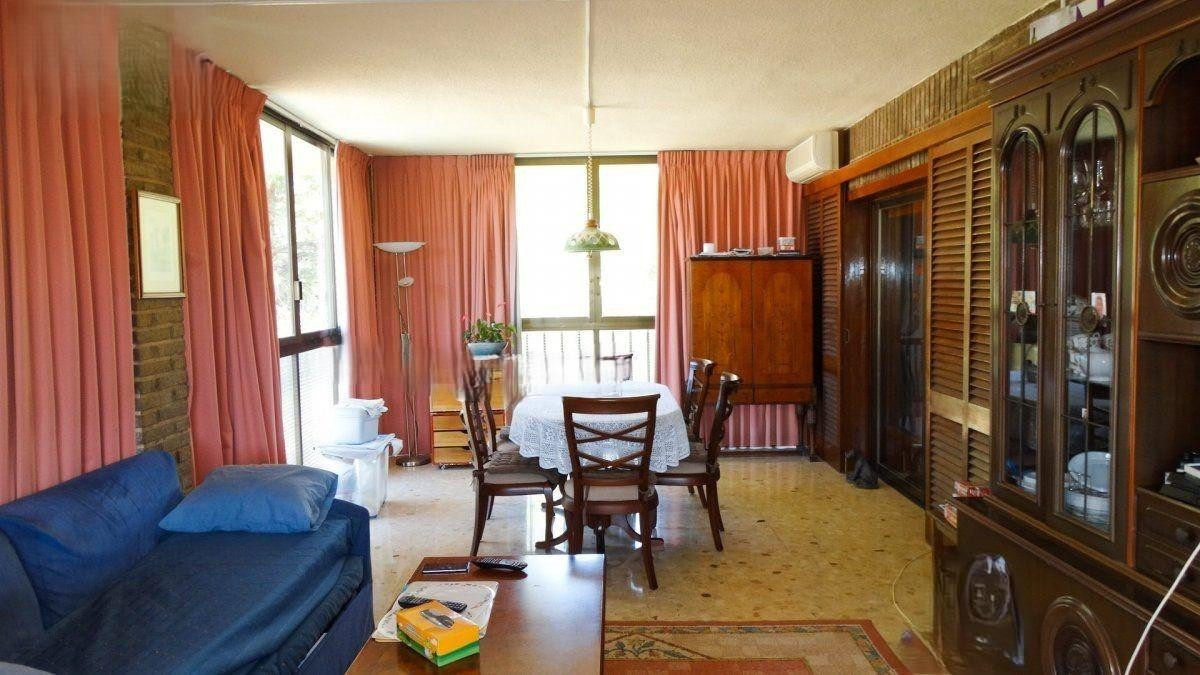Se vende Villa - Chalet de 4 dormitorios en Costa Blanca, Alicante, España