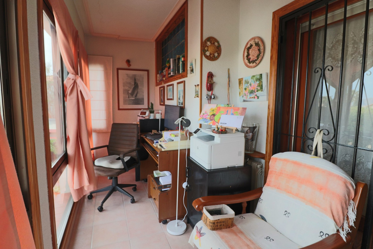 Se vende Villa - Chalet de 6 dormitorios en Costa Blanca, Alicante, España