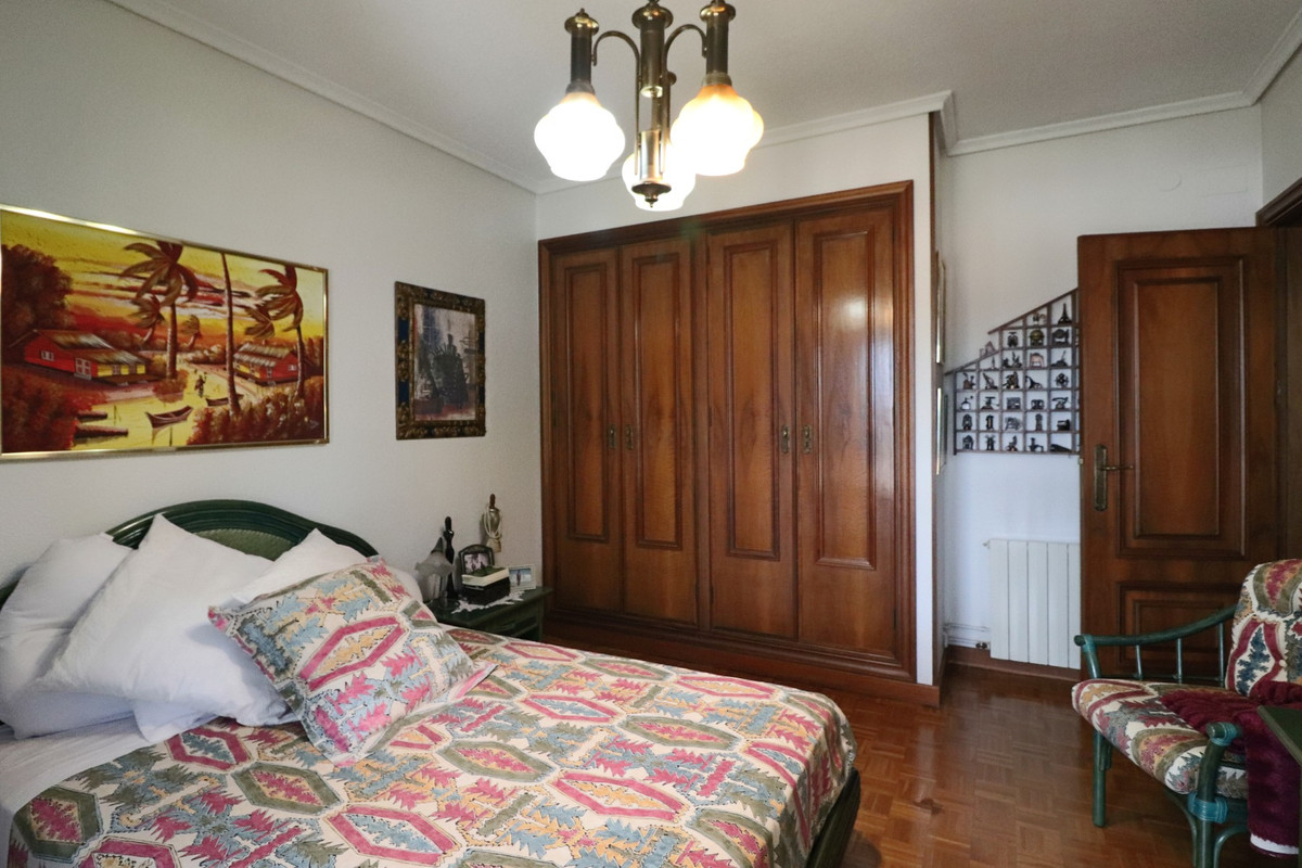 Se vende Villa - Chalet de 6 dormitorios en Costa Blanca, Alicante, España