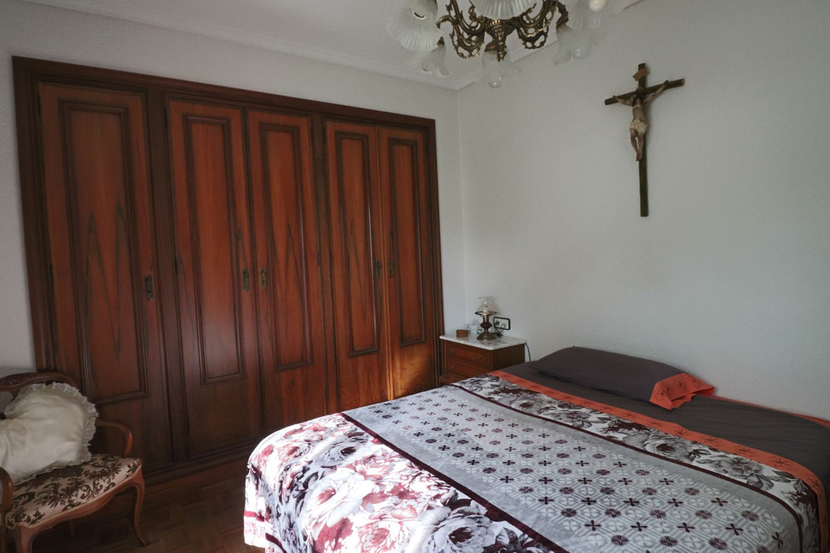 Se vende Villa - Chalet de 6 dormitorios en Costa Blanca, Alicante, España