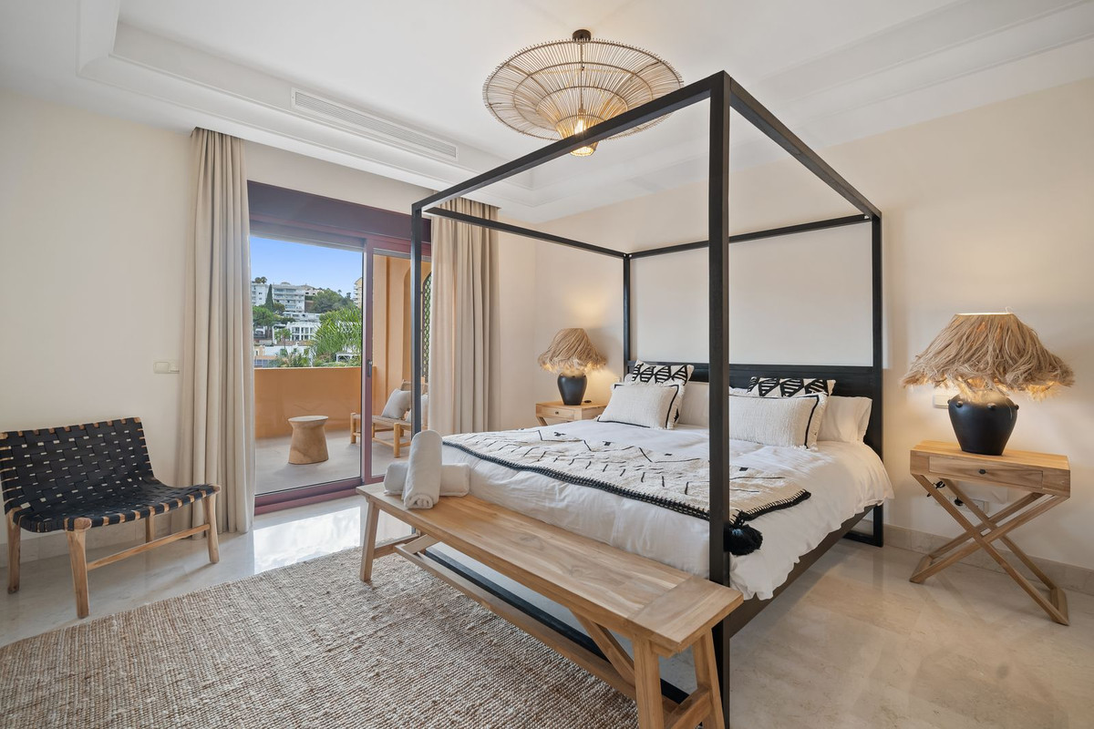 5 Bed Townhouse for sale in Puerto Banús Costa Del Sol, Málaga, Spain