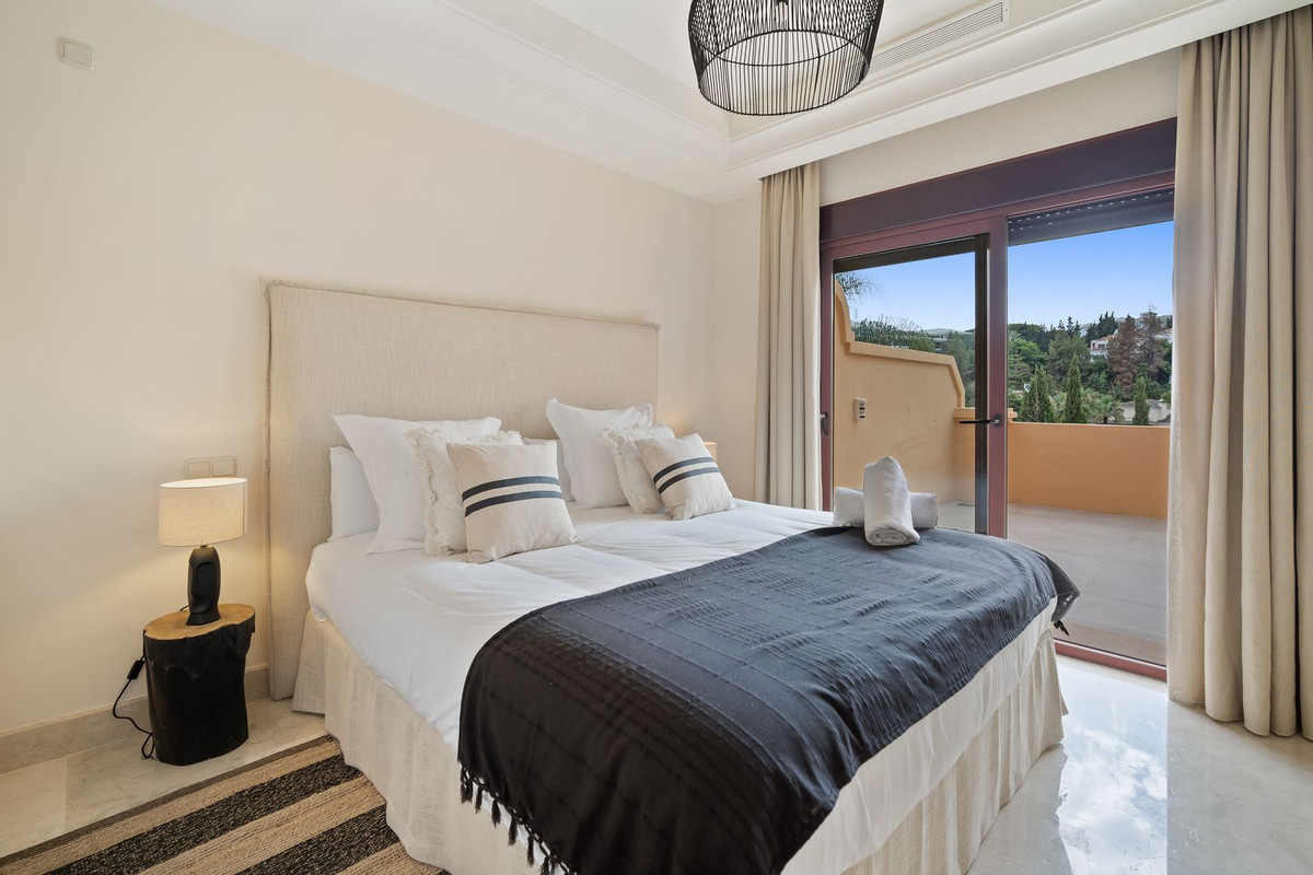 5 Bed Townhouse for sale in Puerto Banús Costa Del Sol, Málaga, Spain
