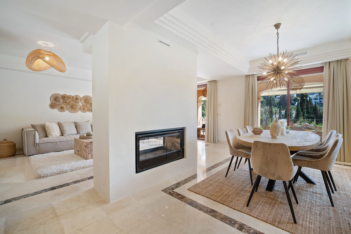 5 Bed Townhouse for sale in Puerto Banús Costa Del Sol, Málaga, Spain