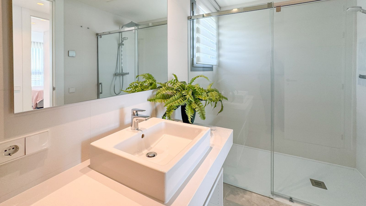 3 Bed Apartment for sale in Marbella Costa Del Sol, Málaga, Spain