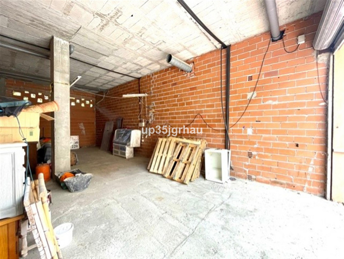 Commercial unit for sale in Estepona Costa Del Sol, Málaga, Spain