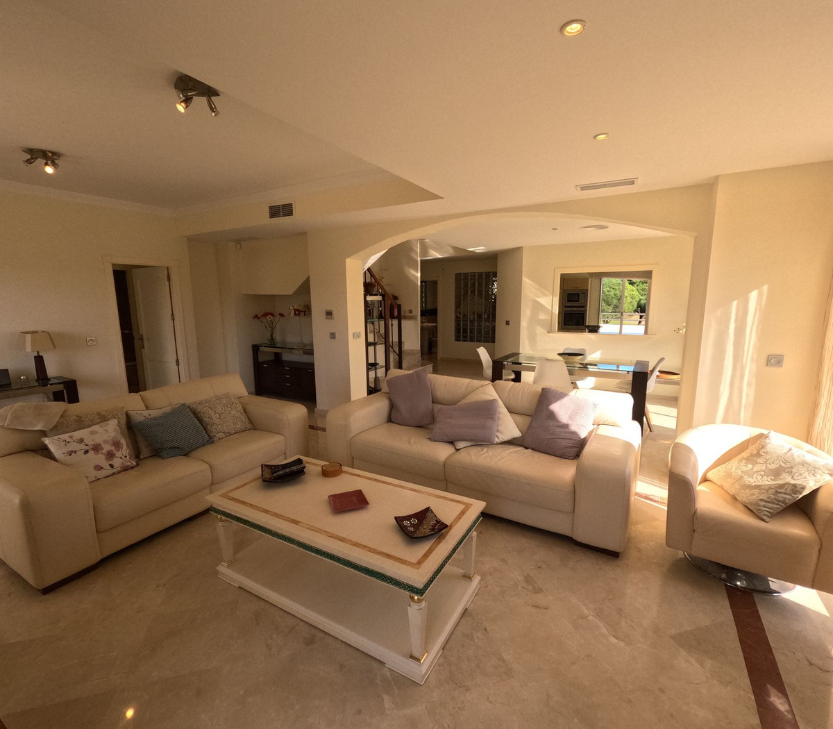 Se vende Ático Dúplex de 3 dormitorios en Costa Del Sol, Cadiz, España