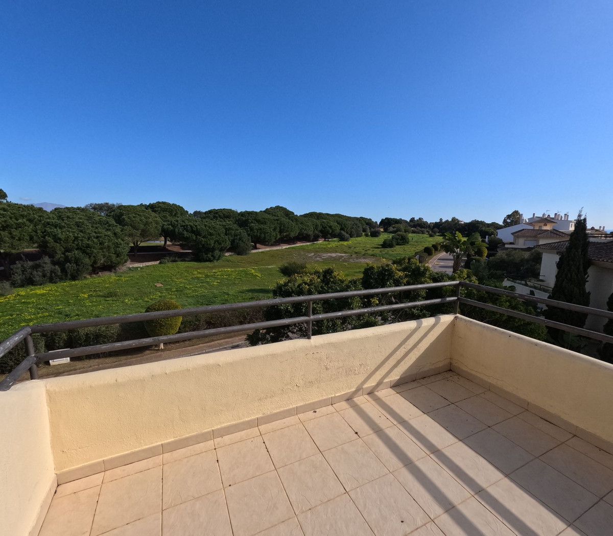Se vende Ático Dúplex de 3 dormitorios en Costa Del Sol, Cadiz, España