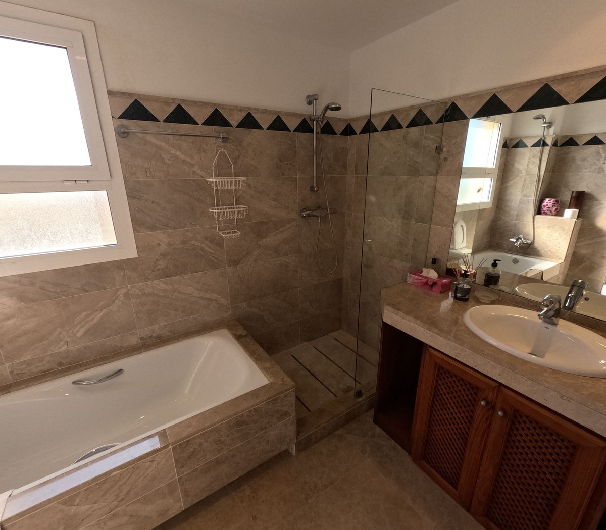 Se vende Ático Dúplex de 3 dormitorios en Costa Del Sol, Cadiz, España