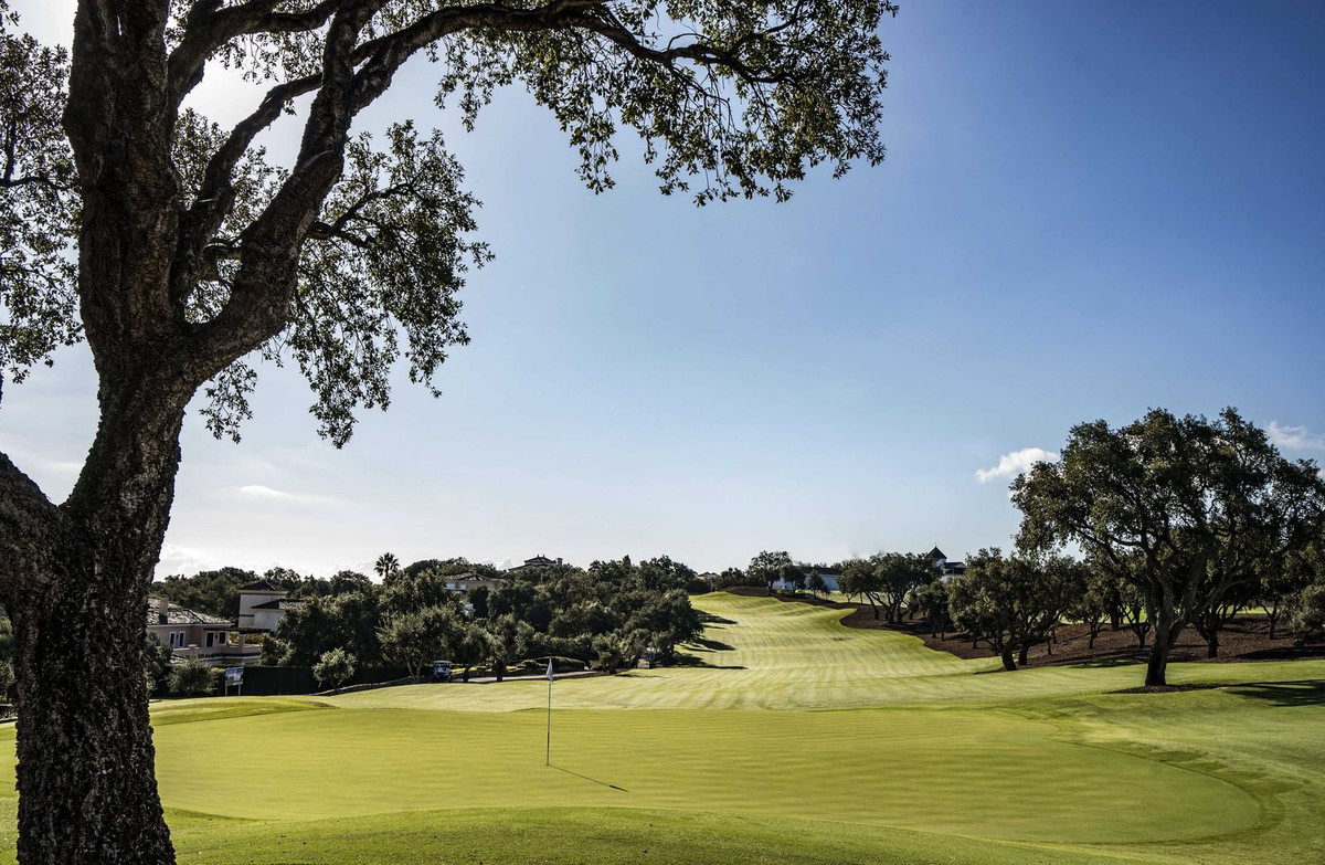 Se vende Ático Dúplex de 3 dormitorios en Costa Del Sol, Cadiz, España