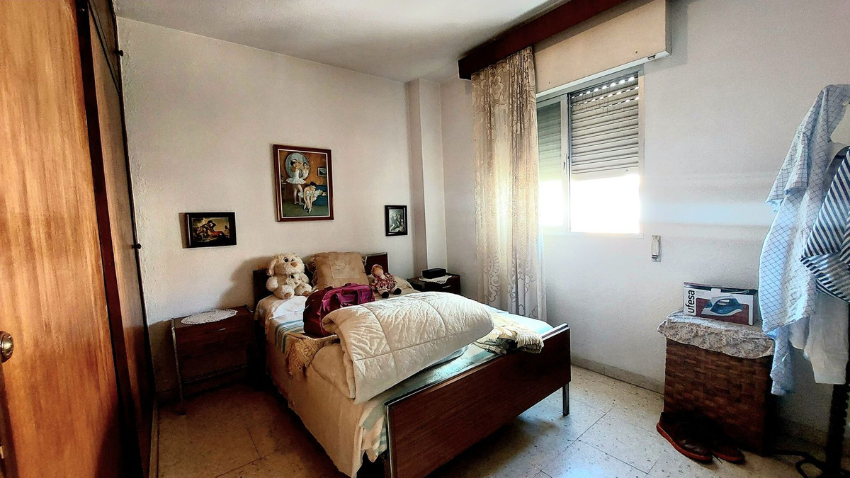 3 Bed Apartment for sale in Fuengirola Costa Del Sol, Málaga, Spain