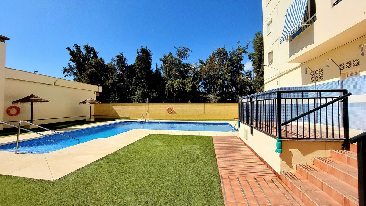 3 Bed Apartment for sale in Fuengirola Costa Del Sol, Málaga, Spain
