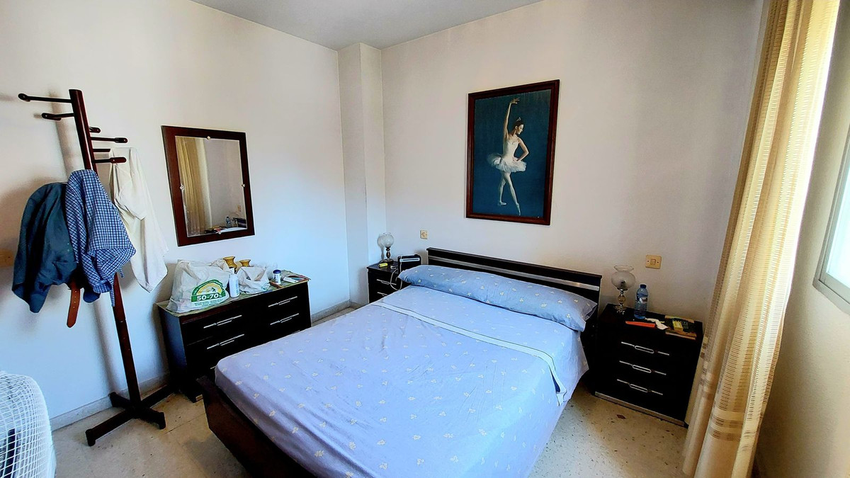3 Bed Apartment for sale in Fuengirola Costa Del Sol, Málaga, Spain