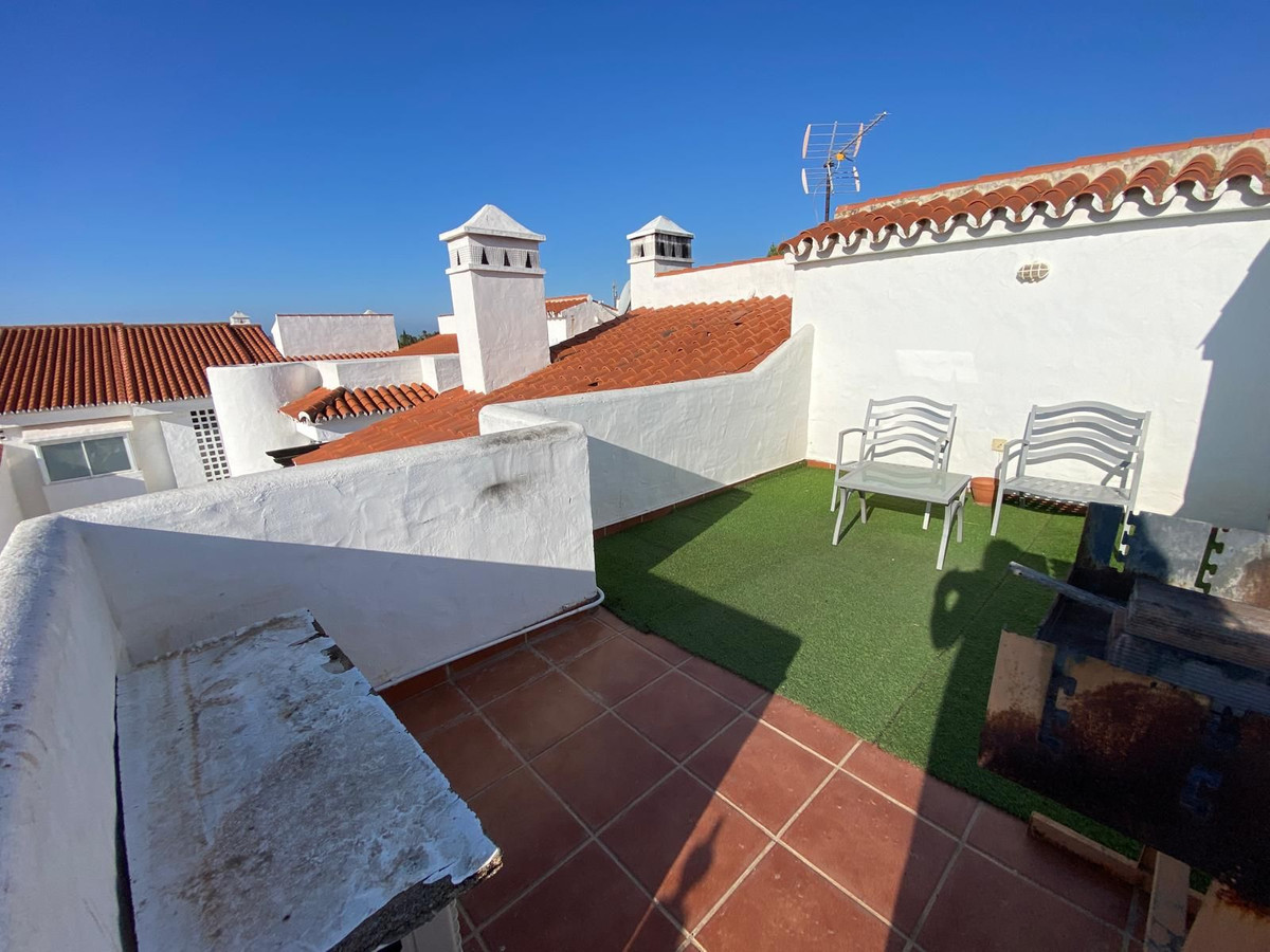 2 Bed Apartment for sale in Bel Air Costa Del Sol, Málaga, Spain