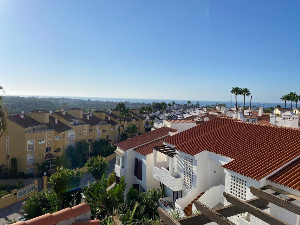 2 Bed Apartment for sale in Bel Air Costa Del Sol, Málaga, Spain