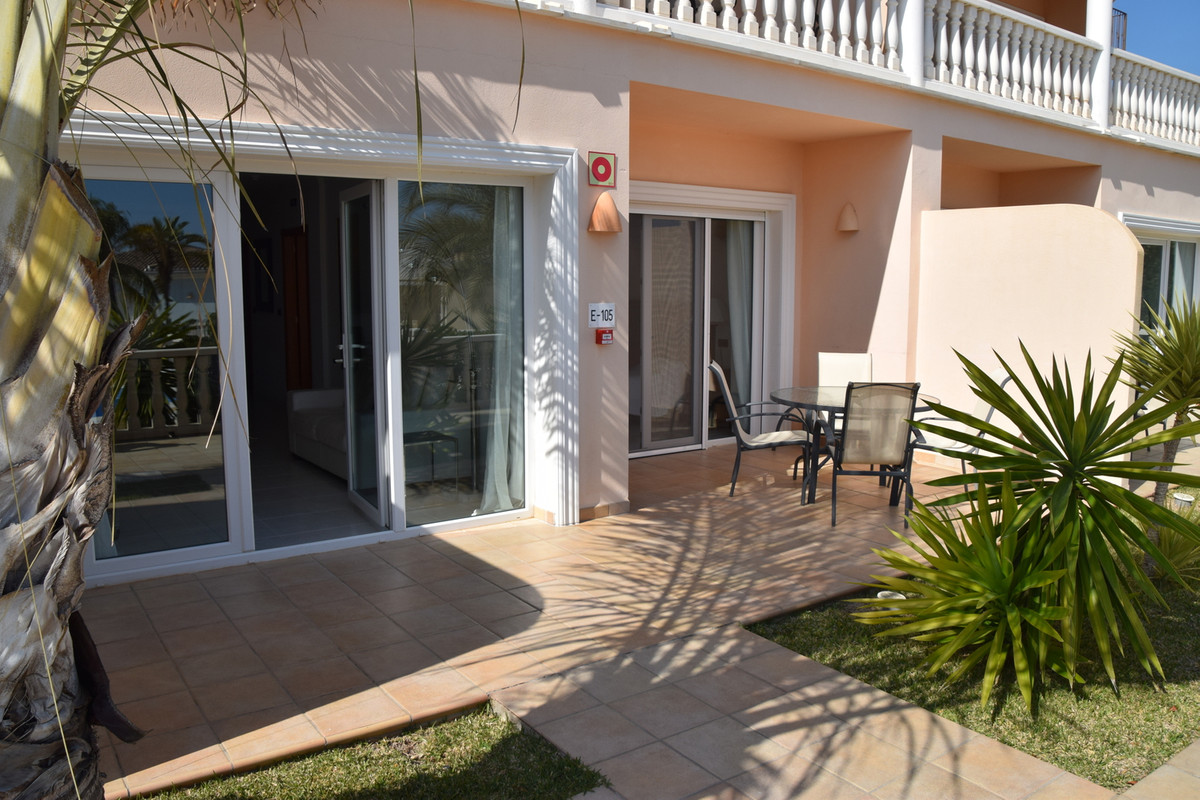 Se vende Apartamento Planta Baja de 2 dormitorios en Costa Blanca, Alicante, España