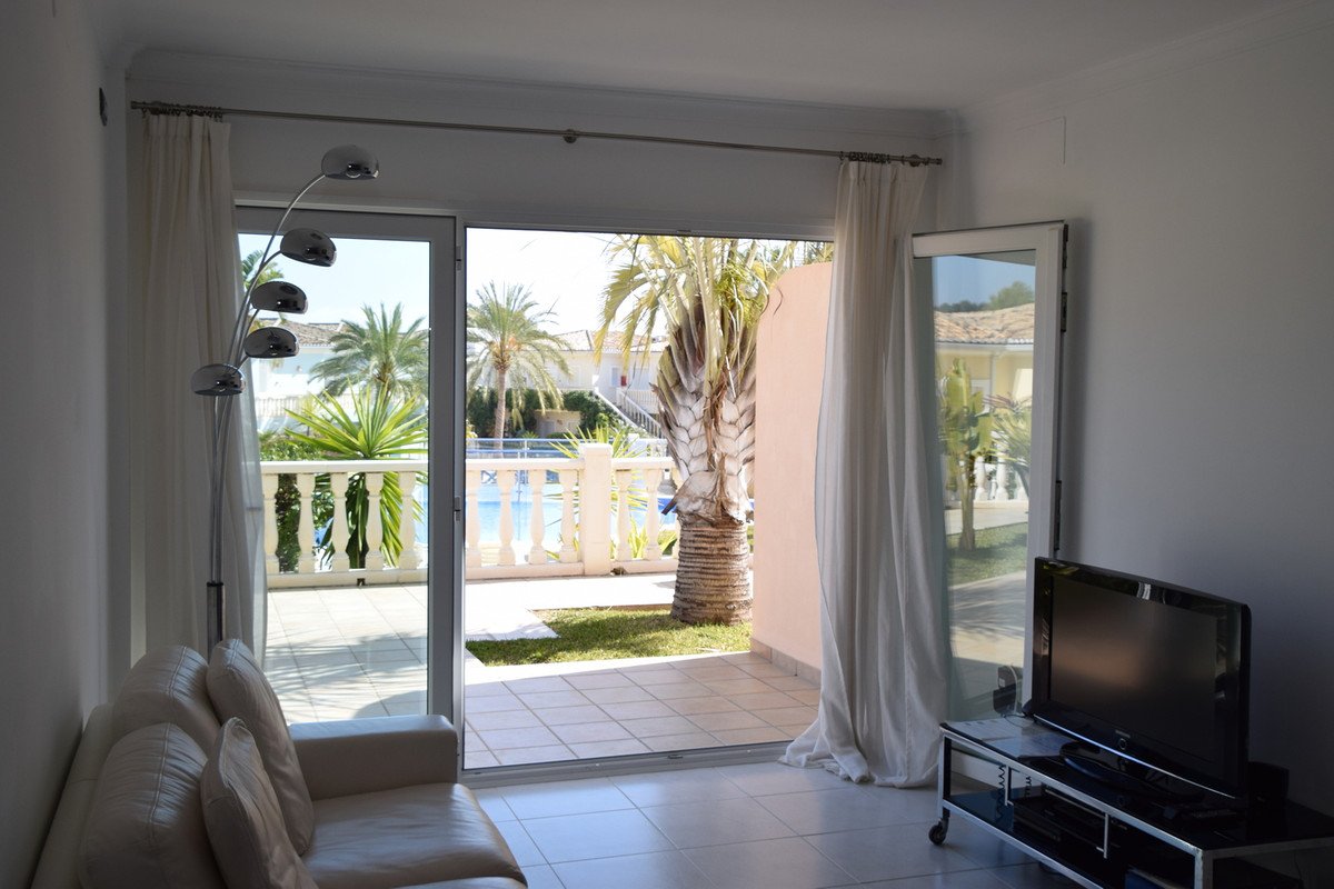 Se vende Apartamento Planta Baja de 2 dormitorios en Costa Blanca, Alicante, España