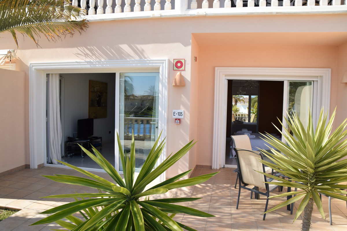 Se vende Apartamento Planta Baja de 2 dormitorios en Costa Blanca, Alicante, España
