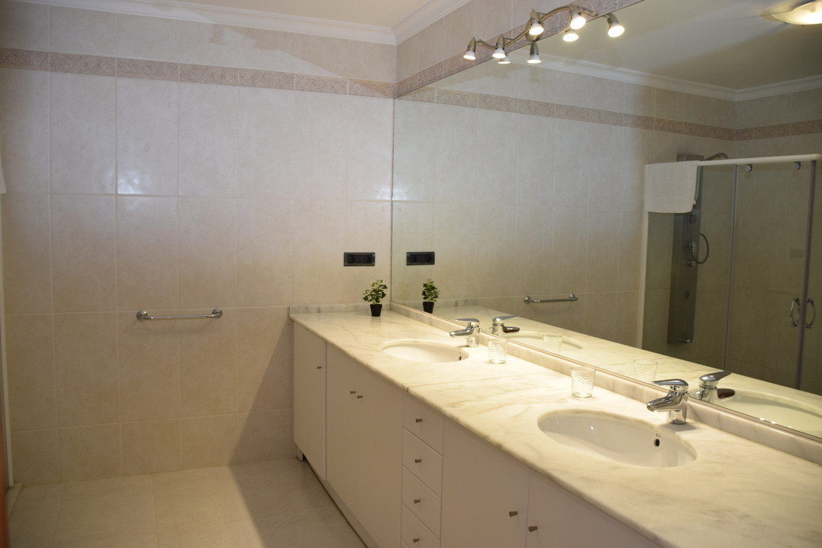 Se vende Apartamento Planta Baja de 2 dormitorios en Costa Blanca, Alicante, España