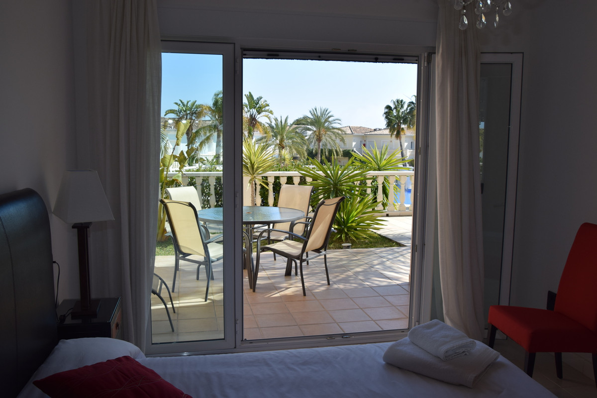 Se vende Apartamento Planta Baja de 2 dormitorios en Costa Blanca, Alicante, España