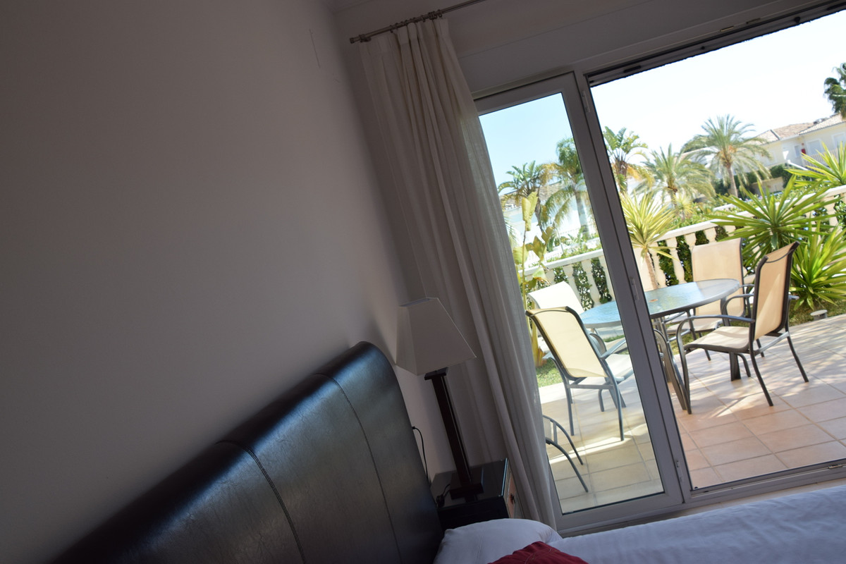Se vende Apartamento Planta Baja de 2 dormitorios en Costa Blanca, Alicante, España
