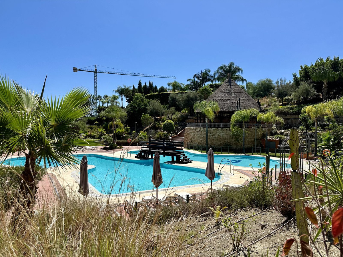 3 Bed Apartment for sale in Nueva Andalucía Costa Del Sol, Málaga, Spain