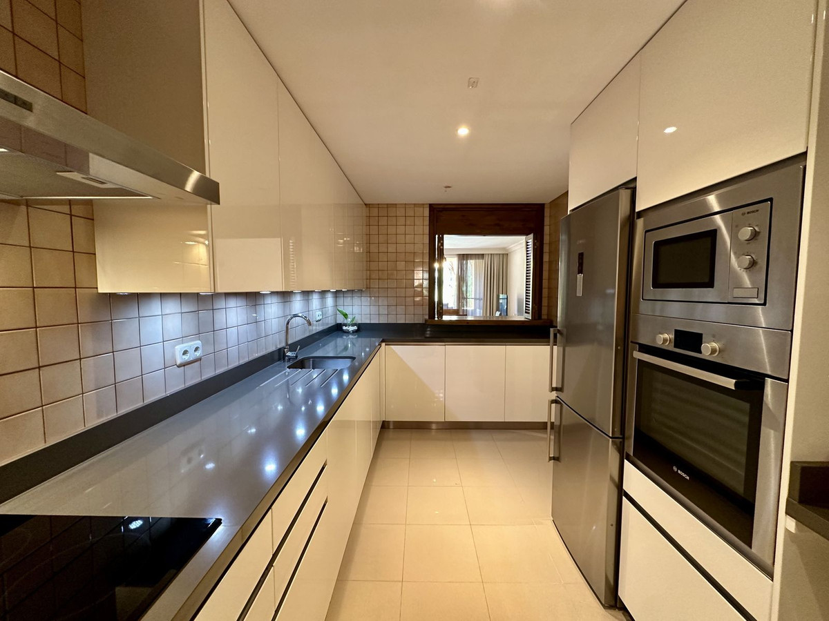 3 Bed Apartment for sale in Nueva Andalucía Costa Del Sol, Málaga, Spain
