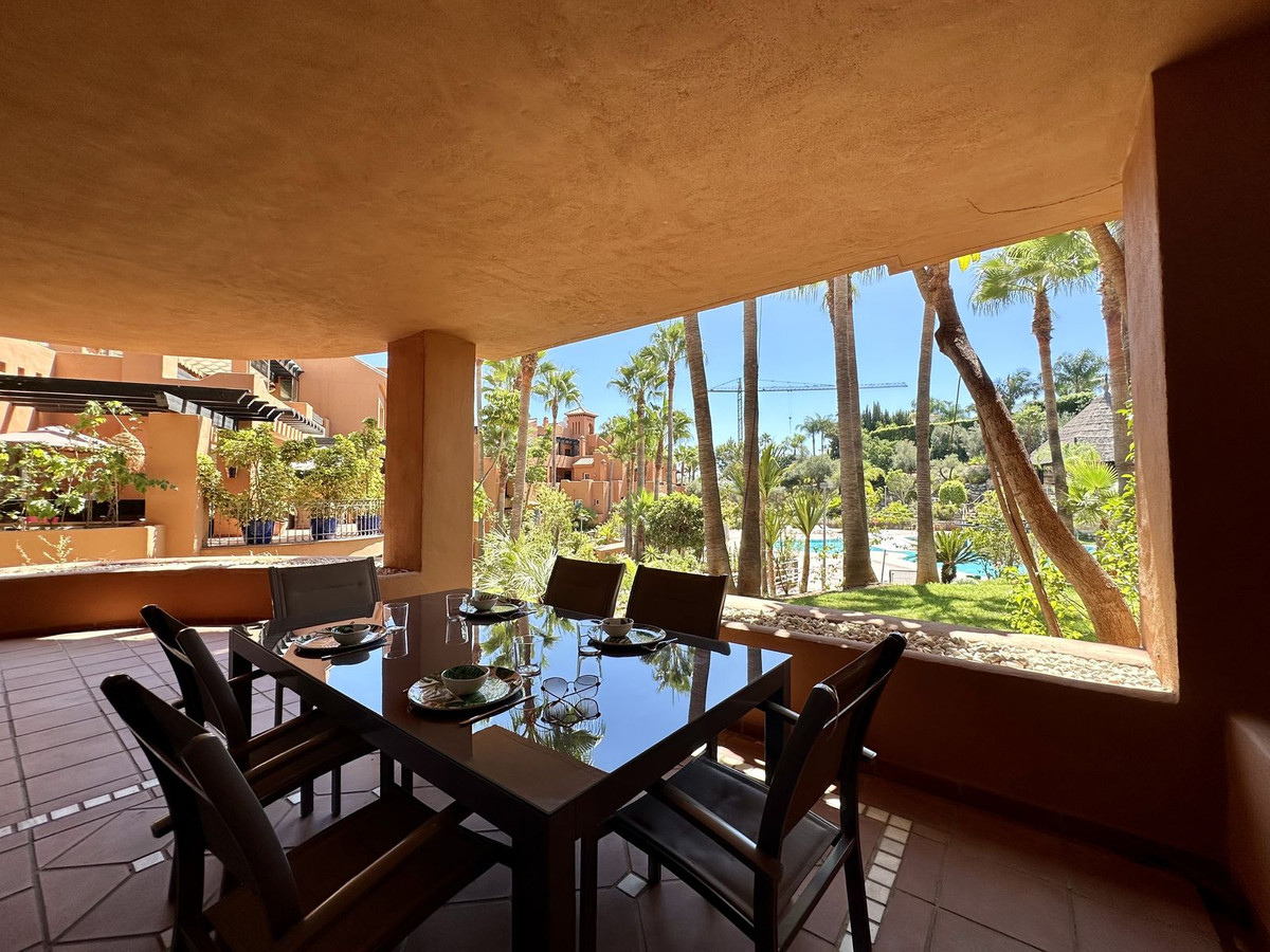 3 Bed Apartment for sale in Nueva Andalucía Costa Del Sol, Málaga, Spain