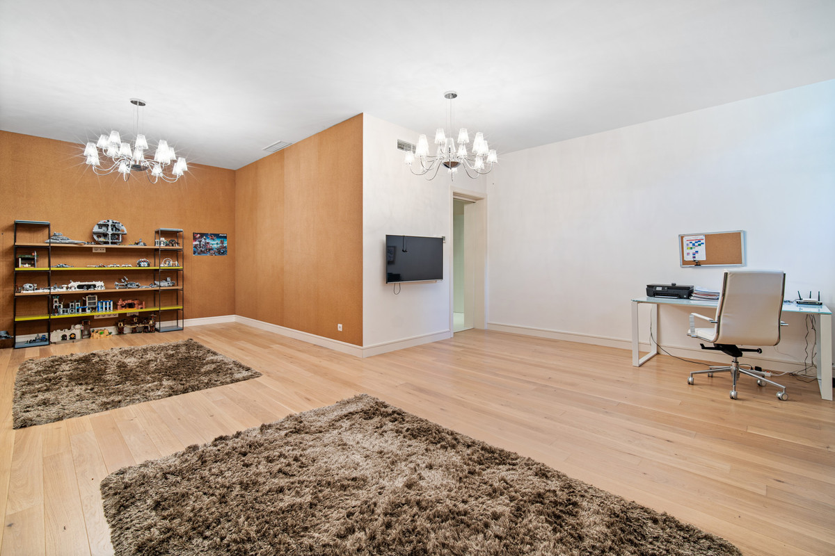 Se vende Villa - Chalet de 6 dormitorios en Costa Del Sol, Málaga, España