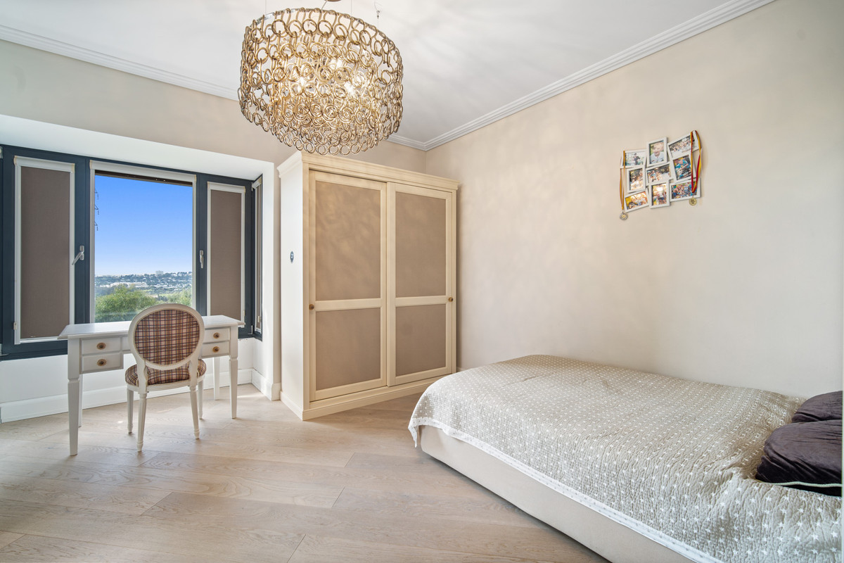 Se vende Villa - Chalet de 6 dormitorios en Costa Del Sol, Málaga, España