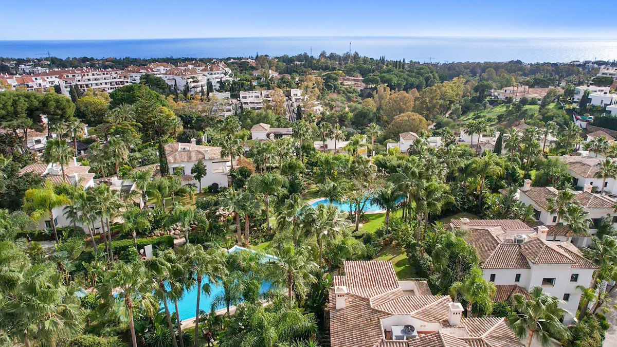 Se vende Villa - Chalet de 6 dormitorios en Costa Del Sol, Málaga, España