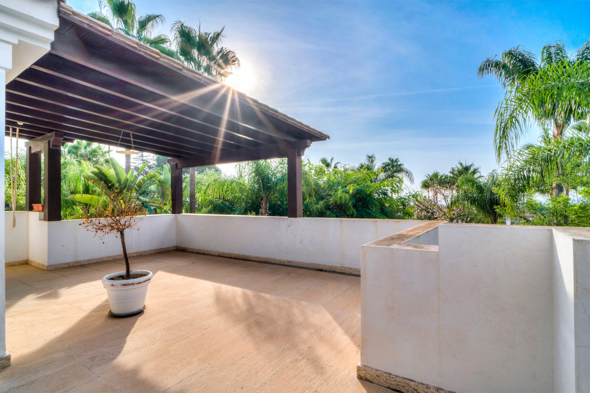 Se vende Villa - Chalet de 6 dormitorios en Costa Del Sol, Málaga, España