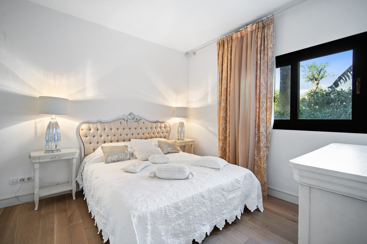 Se vende Villa - Chalet de 6 dormitorios en Costa Del Sol, Málaga, España