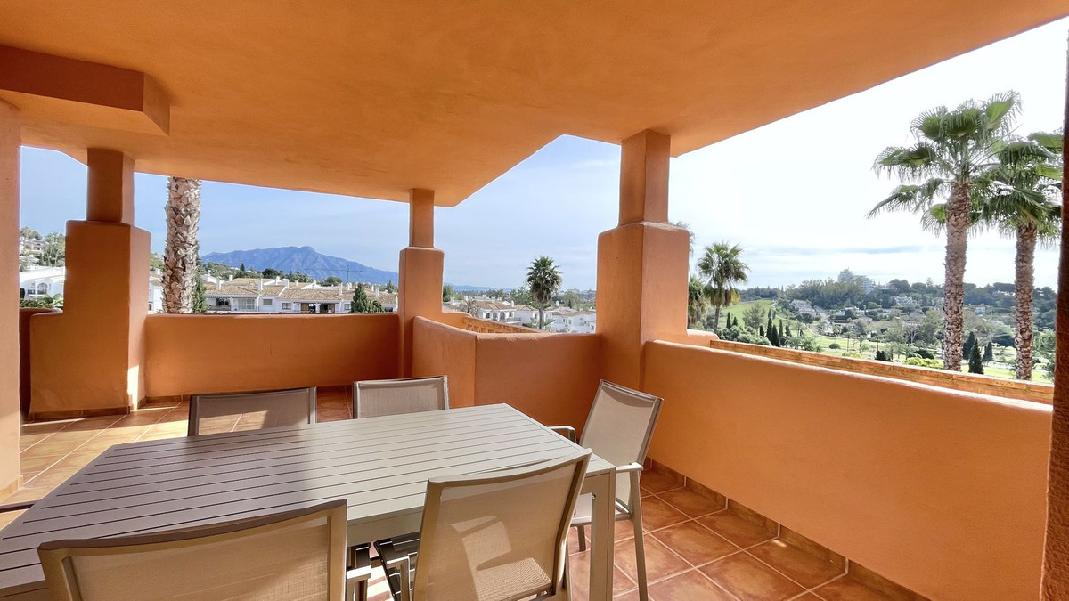 3 Bed Apartment for sale in Benahavís Costa Del Sol, Málaga, Spain