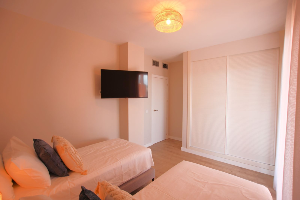 3 Bed Apartment for sale in Benahavís Costa Del Sol, Málaga, Spain