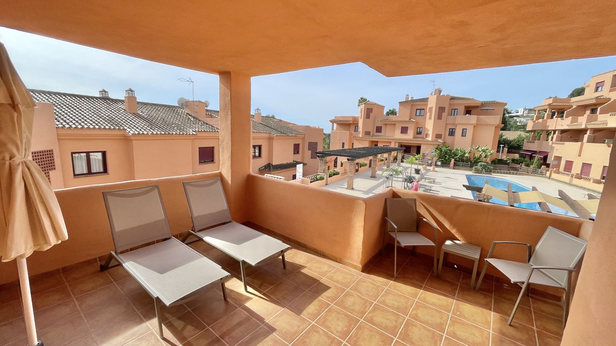 3 Bed Apartment for sale in Benahavís Costa Del Sol, Málaga, Spain