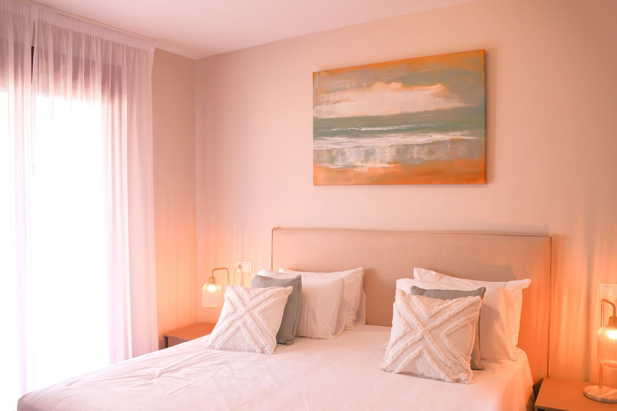 3 Bed Apartment for sale in Benahavís Costa Del Sol, Málaga, Spain