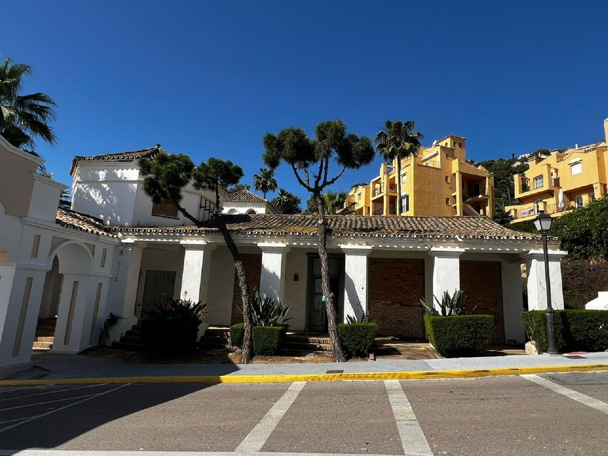 Se vende Edificio comercial  en Costa Del Sol, Málaga, España