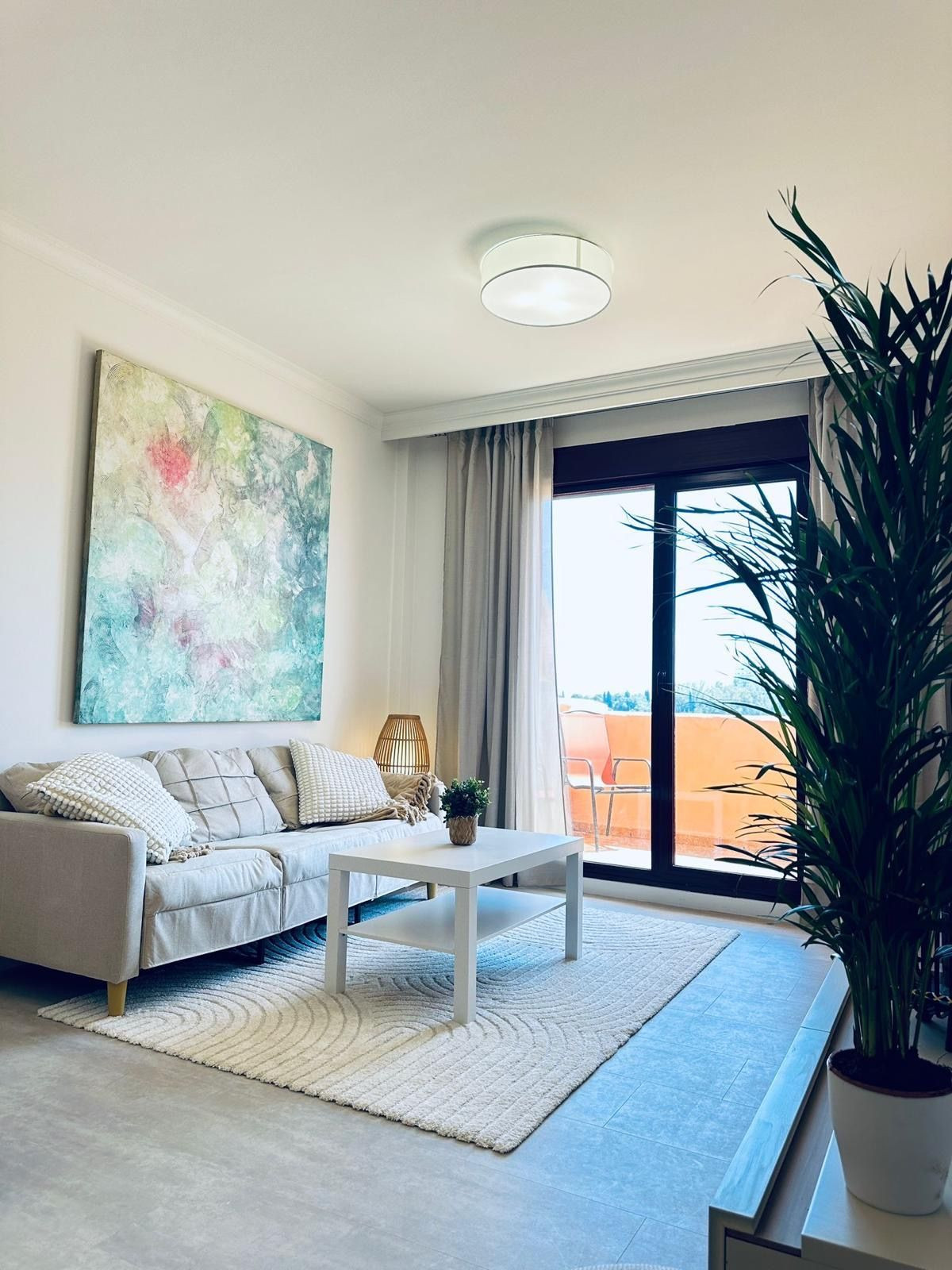 2 Bed Apartment for sale in El Paraiso Costa Del Sol, Málaga, Spain