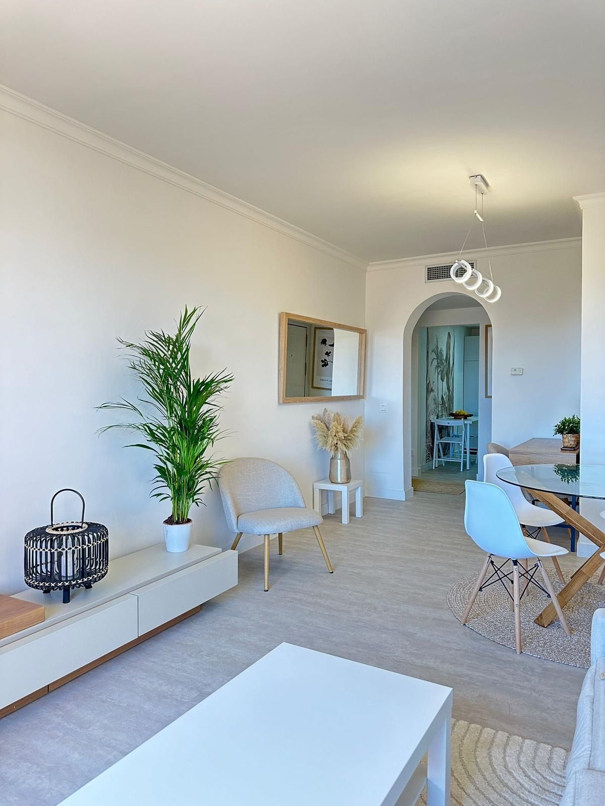2 Bed Apartment for sale in El Paraiso Costa Del Sol, Málaga, Spain