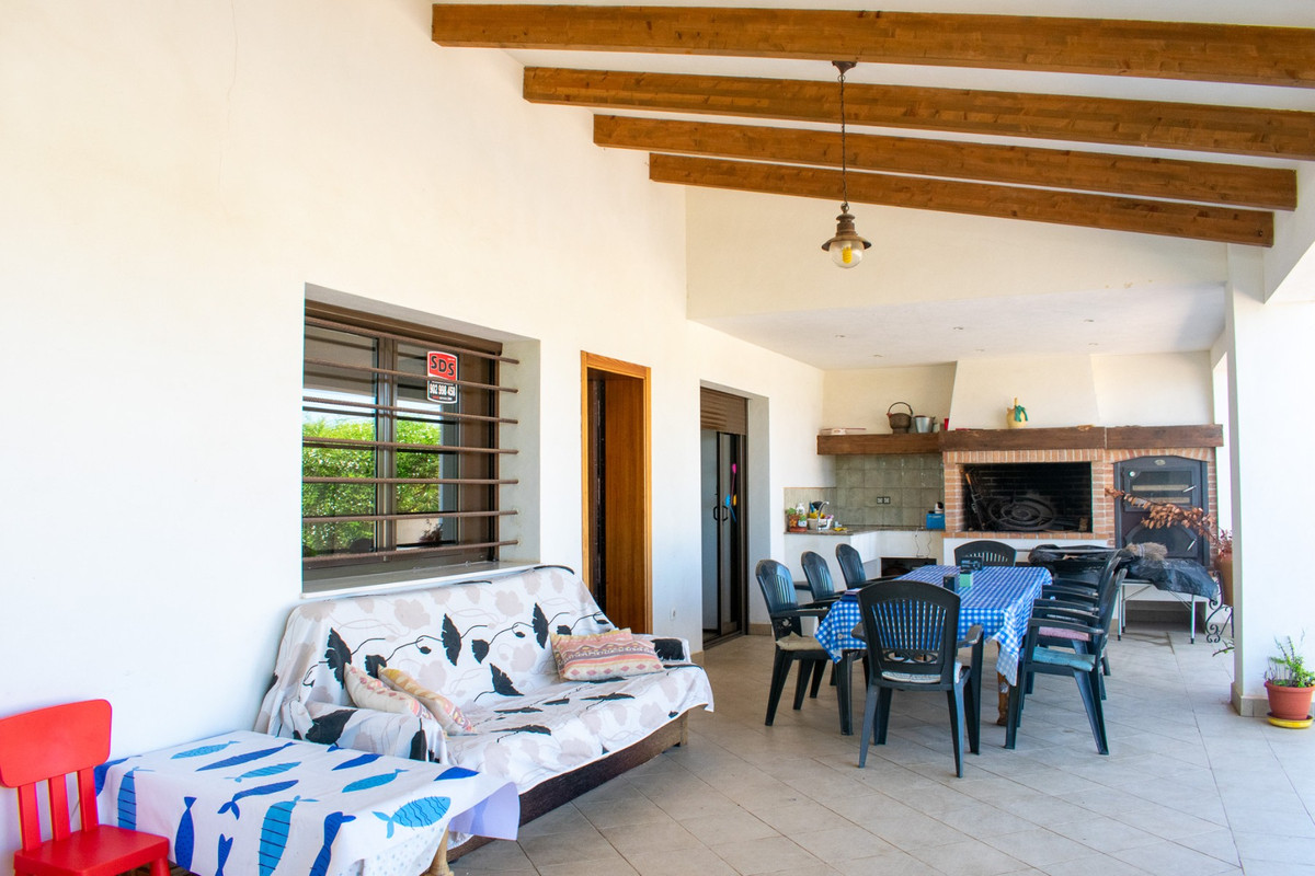 Se vende Villa - Chalet de 3 dormitorios en Costa Blanca, Alicante, España