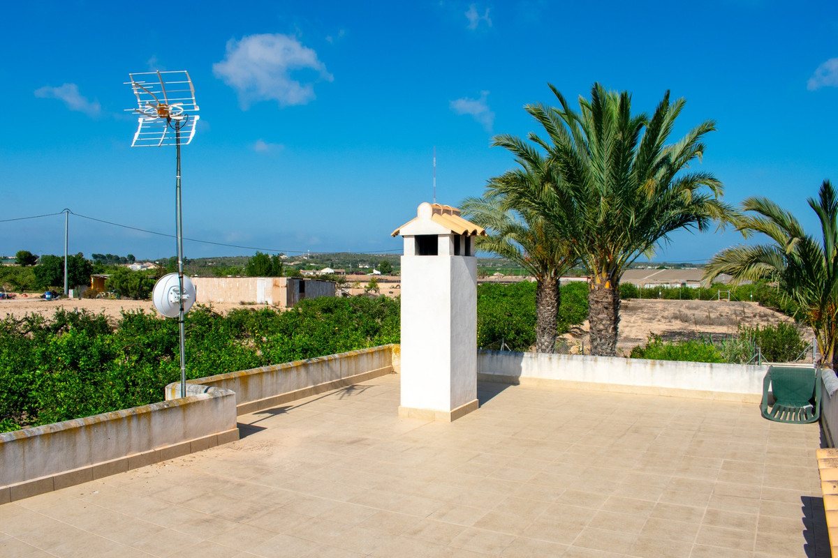 Se vende Villa - Chalet de 3 dormitorios en Costa Blanca, Alicante, España