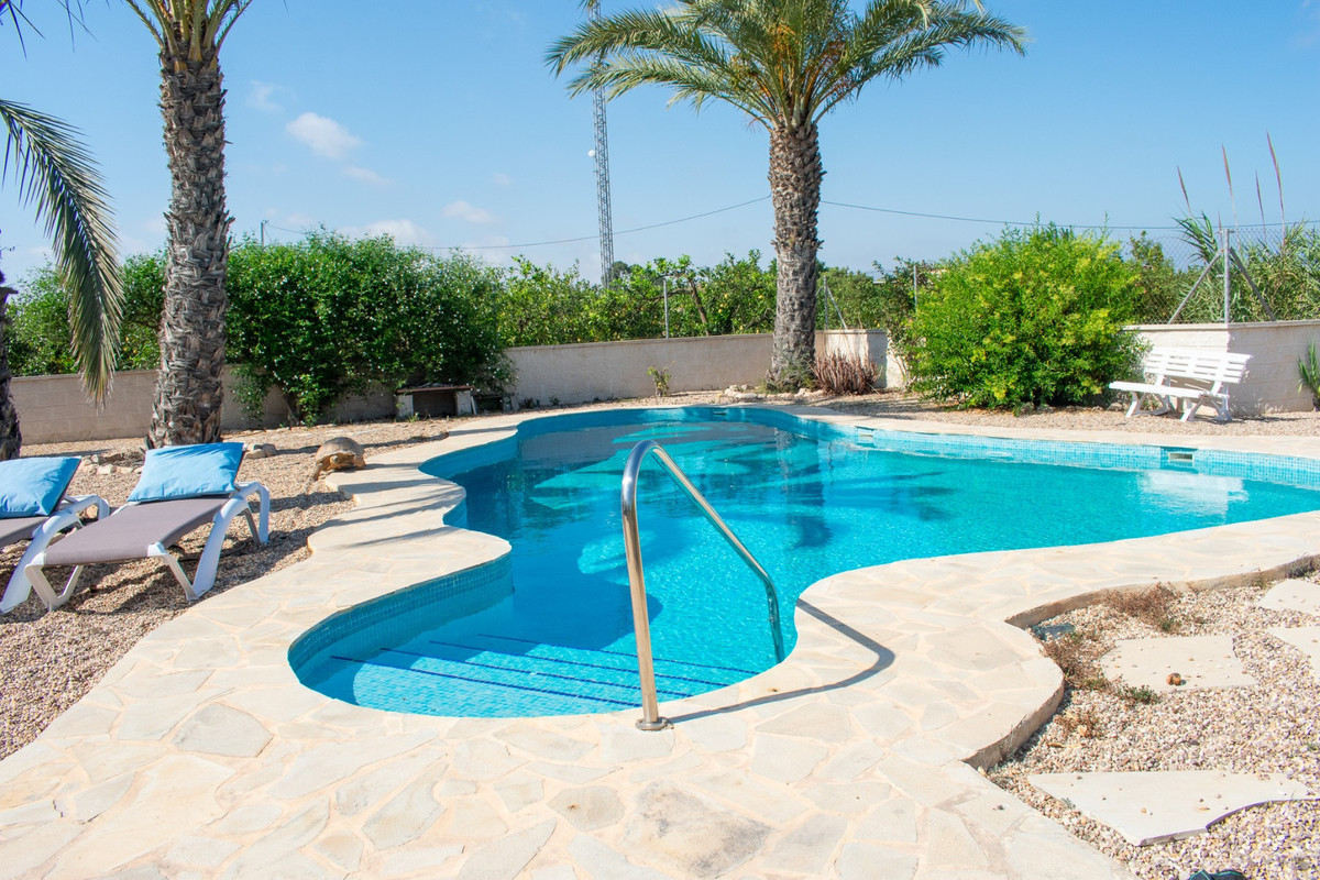 Se vende Villa - Chalet de 3 dormitorios en Costa Blanca, Alicante, España